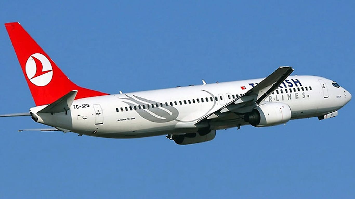 Flugzeug der Gesellschaft Turkish Airlines vom Typ Boeing 737.