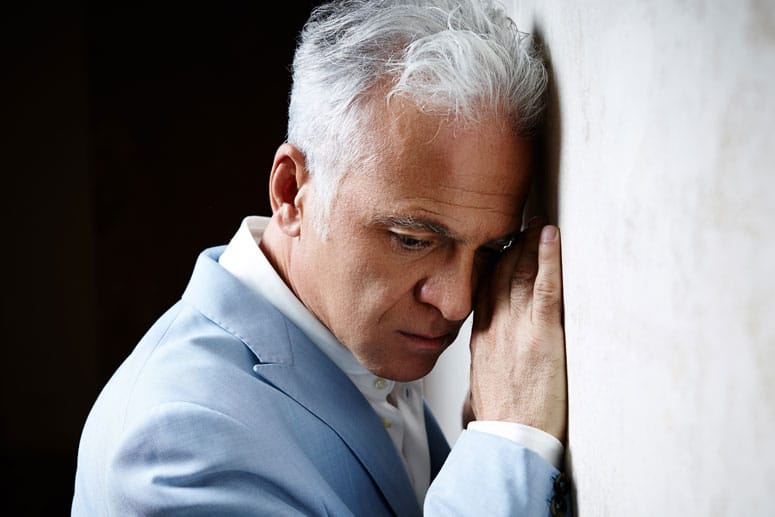 Nino de Angelo covert deutsche Pop- und Schlagerklassiker.
