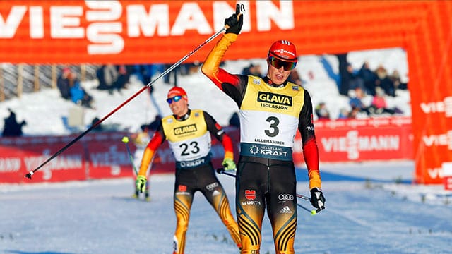 Eric Frenzel gewinnt das Weltcup-Rennen in Lillehammer vor Fabian Rießle.