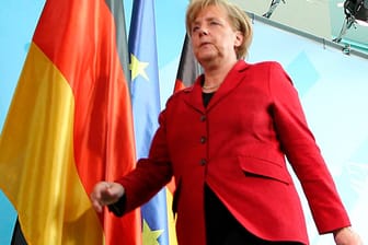 Wird von Bundesfinanzminister Wolfgang Schäuble über den grünen Klee gelobt: Kanzlerin Angela Merkel