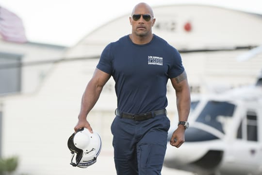 Dwayne Johnson macht wie üblich einen entschlossenen Eindruck.