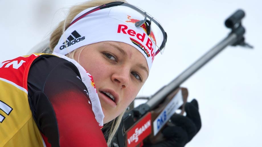 Miriam Gössner trifft beim Biathlon-Sprint in Hochfilzen nur bei sechs ihrer zehn Schüsse ins Schwarze.