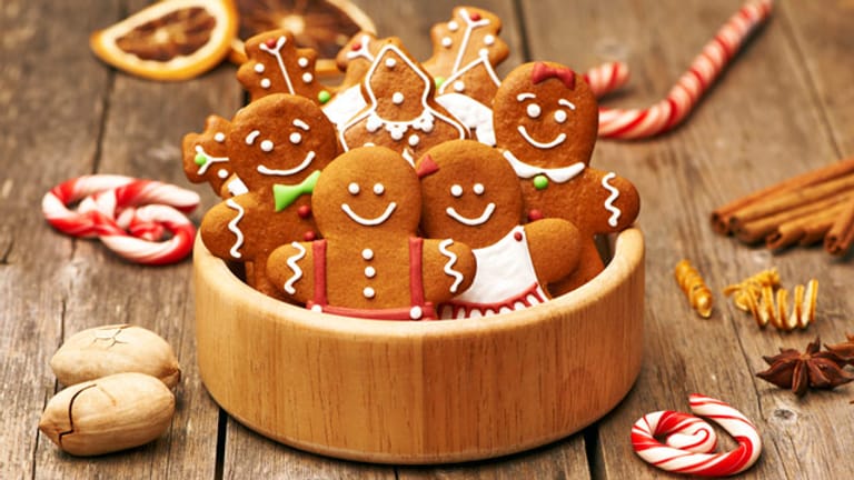 Lebkuchenmännchen zaubern besonders Kindern ein Lächeln ins Gesicht und schmecken auch nach leckeren Weihnachtsgewürzen
