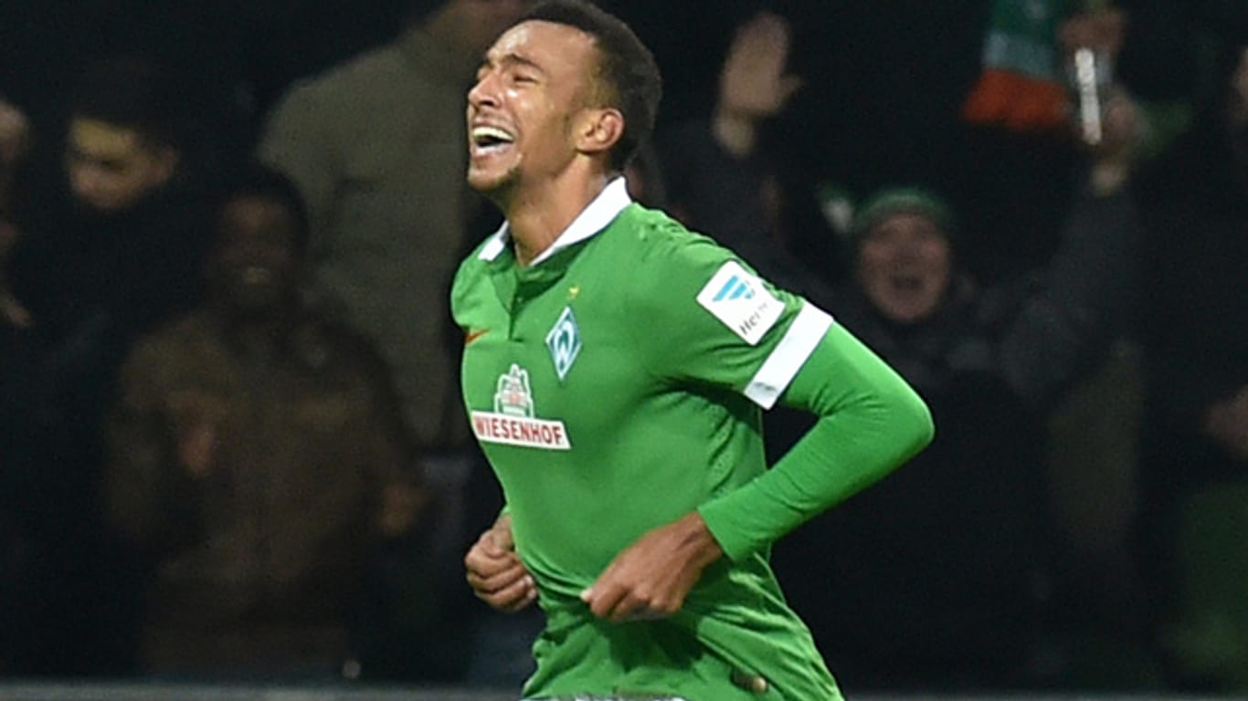 Pure Freude: Werder-Talent Melvyn Lorenzen jubelt über sein Tor zum 2:1 gegen Hannover.