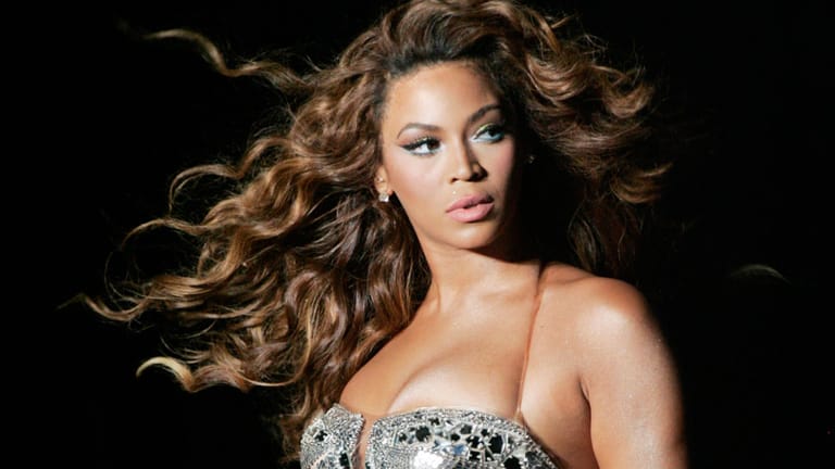 Roma-Sängerin Mitsou verklagt Beyoncé Knowles.