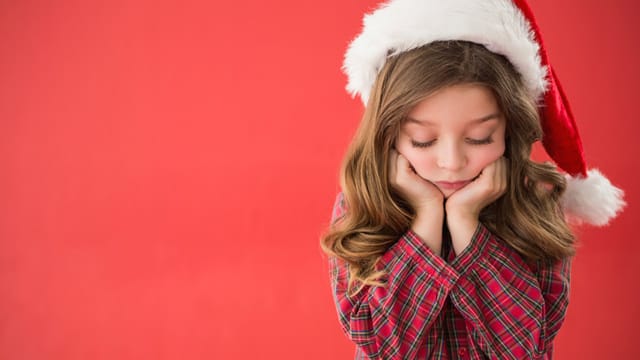 Weihnachten ohne Geschenke? Traurige Realität für viele Kinder in Deutschland.