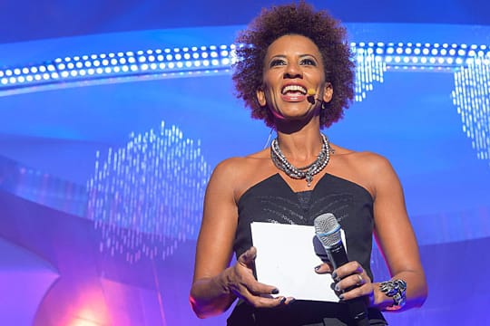 Arabella Kiesbauer wird beim ESC 2015 auf der Bühne stehen.