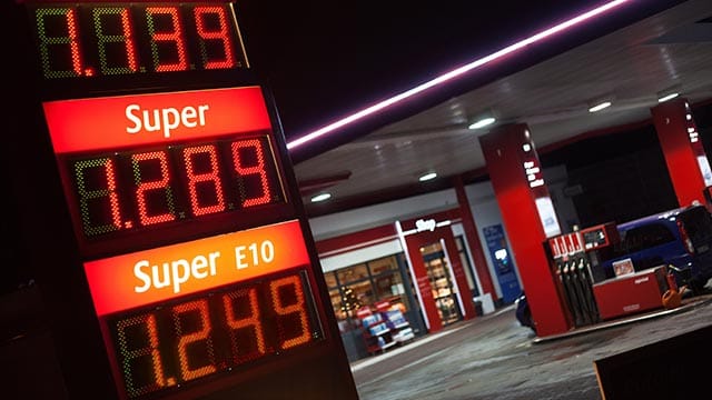Diesel unter 1,14 - Super-Benzin unter 1,30 Euro pro Liter: da lacht das Autofahrer-Portemonnaie Diesel unter 1,14 - Super-Benzin unter 1,30 Euro pro Liter: da lacht das Autofahrer-Portemonnaie