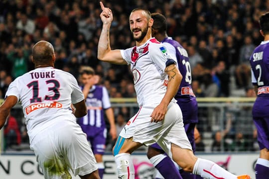 Diego Contento bejubelt seine Torprämiere für Girondins Bordeaux im französischen Pokal.