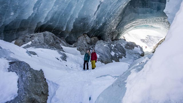 Eisgrotten sind faszinierende Gebilde.