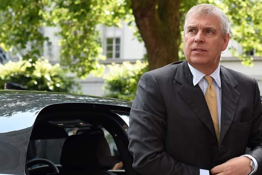 Prinz Andrew gerät wegen angeblichen Missbrauchs immer mehr unter Druck.