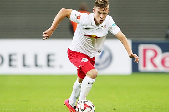 Joshua Kimmich ist ein Wunschspieler von Bayern-Trainer Pep Guardiola.