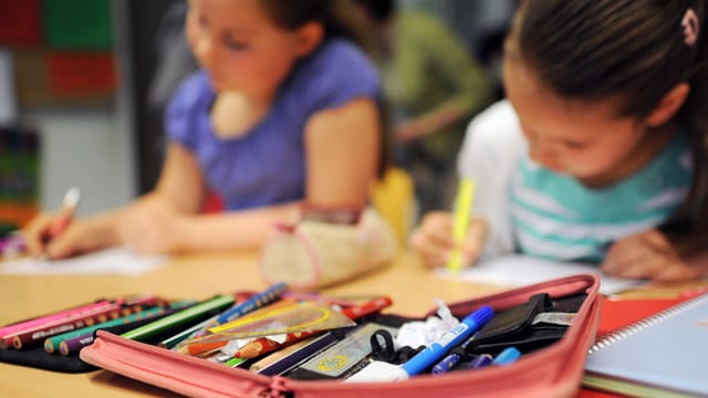 Kinder mit besonderem Förderbedarf können heute nicht mehr in eine Förderschule gezwungen werden.