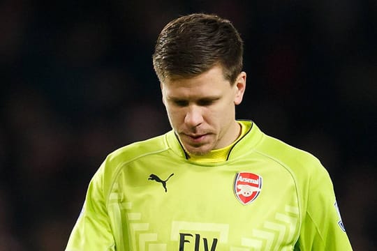 Patzer und Zigarette nach dem Spiel: Arsenal-Keeper Wojciech Szczesny steht in der Kritik.