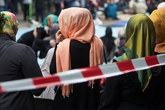 Islam-Studie zeigt: Muslime integrieren sich, viele Deutsche schotten sich hingegen ab