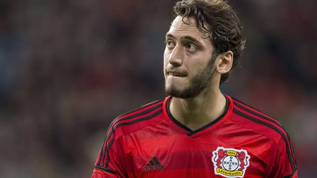 Hakan Calhanoglu würde gern wieder für sein Heimatland Türkei spielen.