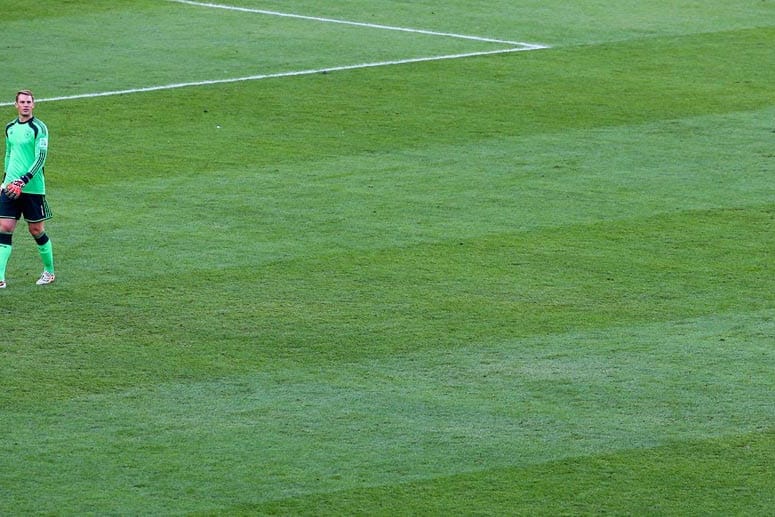 Manuel Neuer auf einsamen Posten - nicht nur oft auf dem Platz, sondern auch bei der Weltfußballer-Wahl.