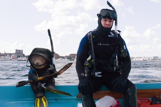 Am 25. Juni 2015 kehren Chaos-Teddy Ted und sein bester Kumpel John (Mark Wahlberg) zurück auf die Leinwand.