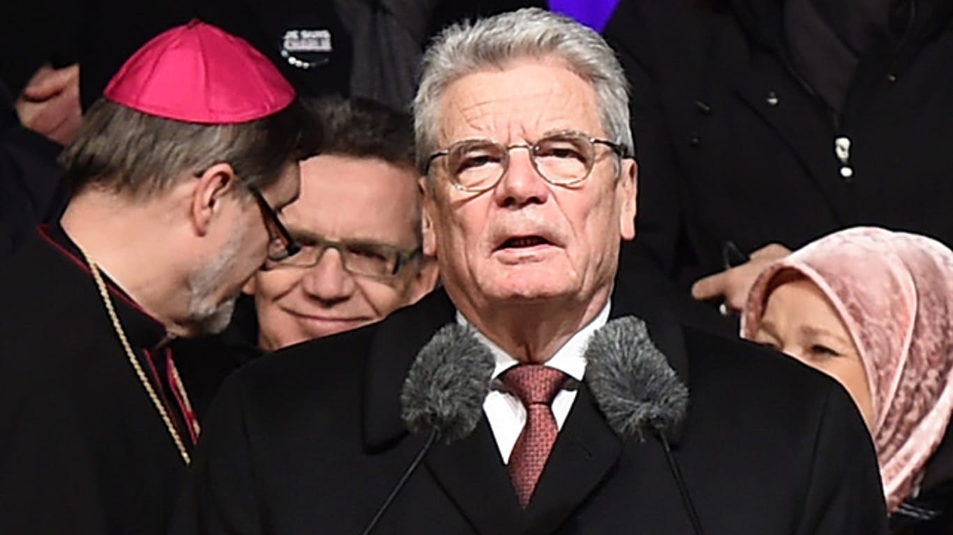 Bundespräsident Gauck wählt bei der Mahnwache gegen islamistischen Terror klare Worte.
