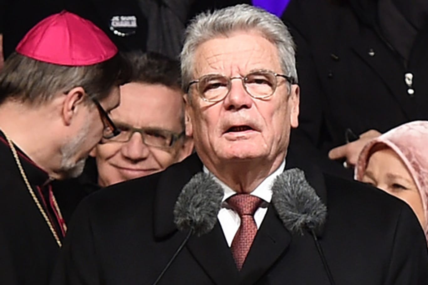 Bundespräsident Gauck wählt bei der Mahnwache gegen islamistischen Terror klare Worte.