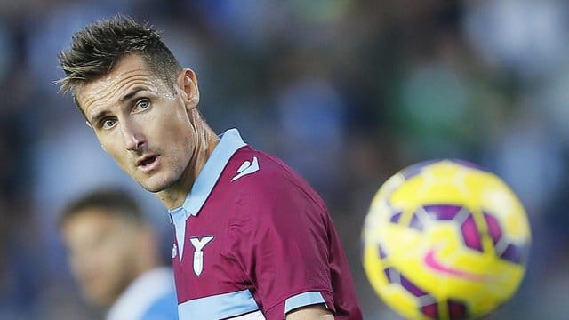 Die Spekulationen um eine Rückkehr von Miroslav Klose zu Werder Bremen schießen ins Kraut.