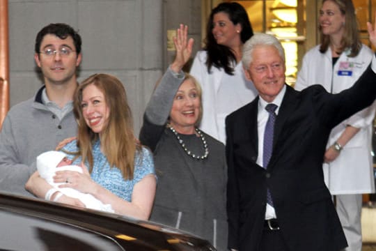 Familie Clinton kurz nach der Geburt der kleinen Charlotte im September 2014.
