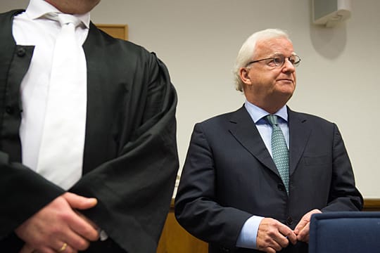 Der ehemalige Präsident von Borussia Dortmund Gerd Niebaum muss sich wegen Untreue verantworten.