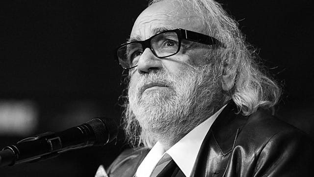 Der Sänger Demis Roussos ist mit 68 Jahren gestorben.