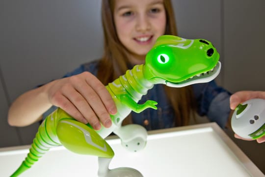 Spielwarenmesse 2015: "Zoomer Dino"