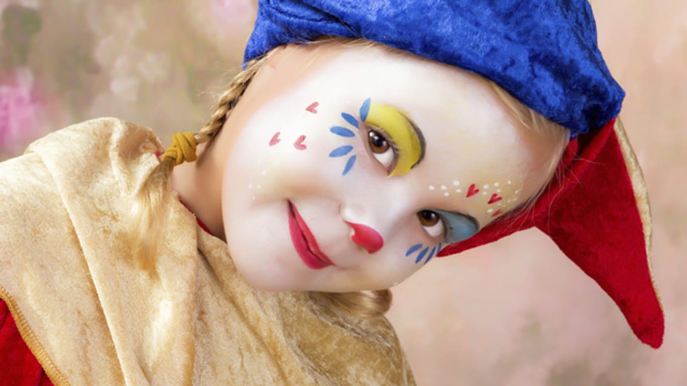 Besonders bei Faschingsschminke sollten Sie bei Kindern vorsichtig sein Besonders bei Faschingsschminke sollten Sie bei Kindern vorsichtig sein