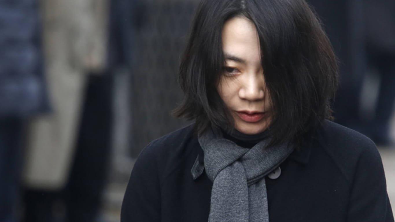 Cho Hyun Ah muss sich wegen der Nussaffäre vor Gericht verantworten.