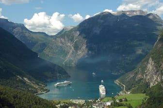 Die Fjorde vom Schiff aus erleben - ein einmaliges Erlebnis.