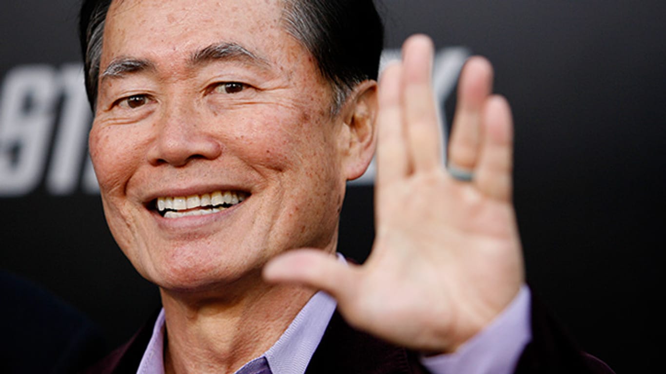 George Takei (77, bekannt als Mr. Sulu aus der beliebten TV-Serie "Raumschiff Enterprise") gib seine Premiere am Broadway.