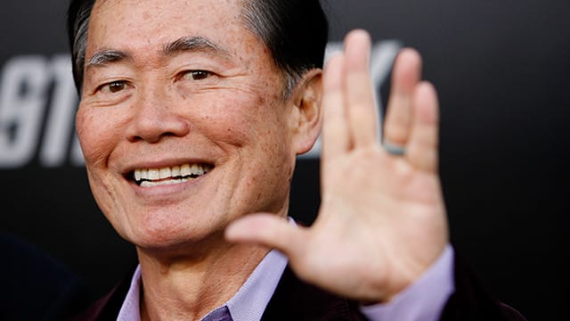 George Takei (77, bekannt als Mr. Sulu aus der beliebten TV-Serie "Raumschiff Enterprise") gib seine Premiere am Broadway.