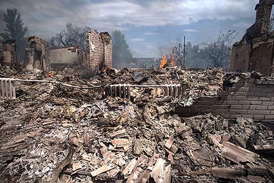 Das Dorf Stanitsa Luganskaya in der Ostukraine: Viele Gebiete in der Region gleichen mittlerweile einem Trümmerfeld.