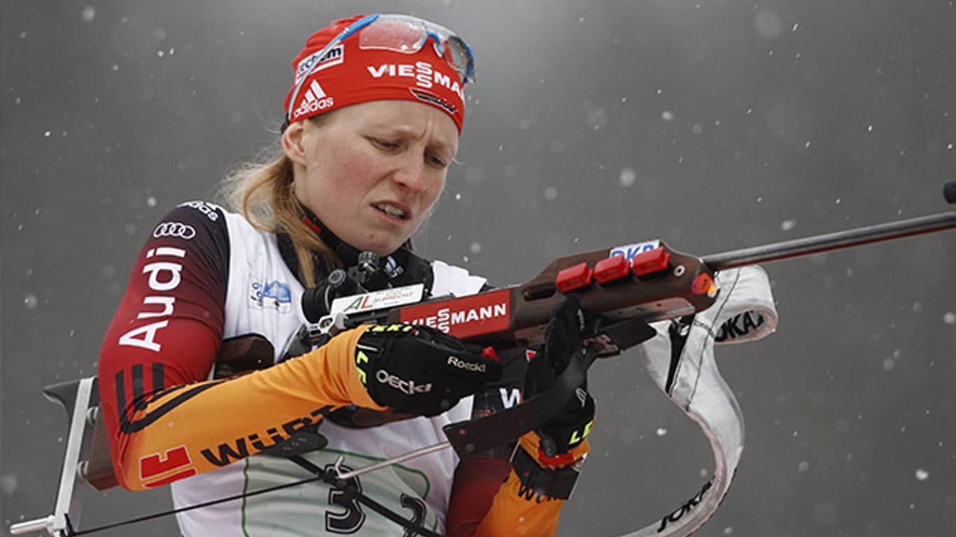 Franziska Hildebrand verliert im Schneetreiben von Nove Mesto den Durchblick.