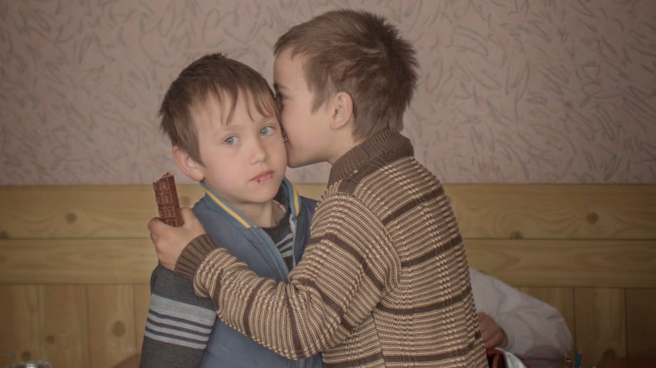 2. Platz in der Kategorie "Daily Life Singles": Die Zwillingsbrüder Igor und Arthur feiern ihren neunten Geburtstag in einem Waisenhaus in Moldawien.