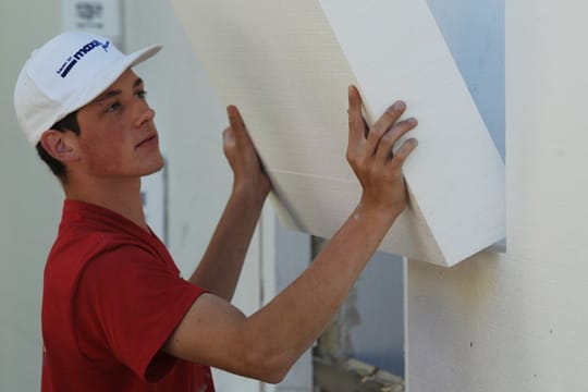 Längst nicht jede energetische Sanierung lohnt sich am Ende wirtschaftlich. Es kommt auf den richtigen Fahrplan an.