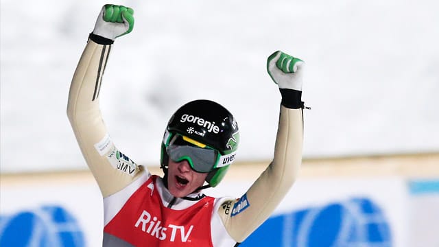 Der Slowene Peter Prevc jubelt über den weitesten Skiflug aller Zeiten.