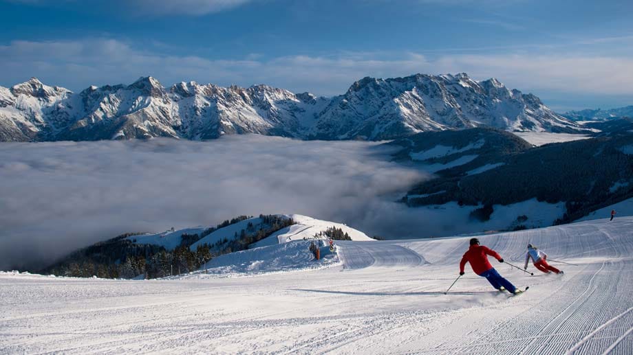 Ski amadé ist der Zusammenschluss der Salzburger Sportwelt, der Gebiete Schladming-Dachstein, Gastein, Hochkönig und Großarltal. In dem Gebiet befinden sich 760 Kilometern Pisten, 270 Liftanlagen und 260 Skihütten und Bergrestaurants.