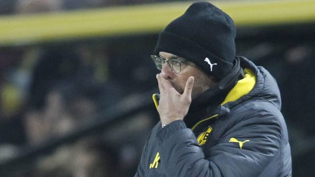 Dick einpacken ist die Devise in Dortmund: In Jürgen Klopps Kader geht die Grippe um. Dick einpacken ist die Devise in Dortmund: In Jürgen Klopps Kader geht die Grippe um.