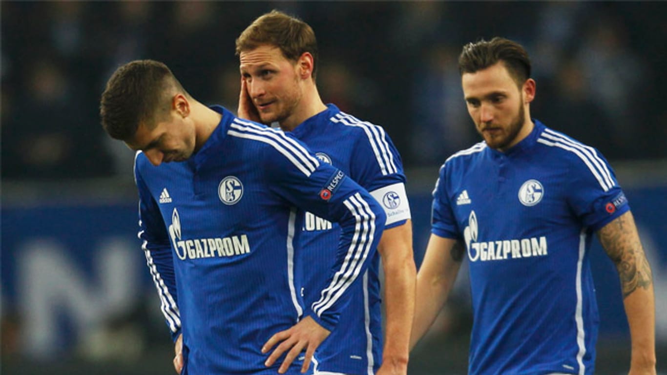Enttäuschung: Die Schalker Matija Nastasic (von links), Benedikt Höwedes und Marco Höger nach der Niederlage gegen Real.