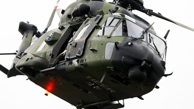 Ein Helikopter des Typs MH90 im Einsatz.