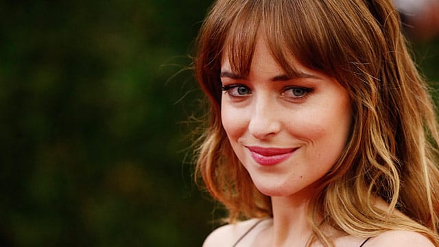 "Shades of Grey"-Star Dakota Johnson ist wieder Single.