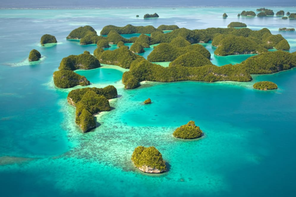 Grüne Flecken im endlosen Meer: Das Südsee-Archipel Palau.