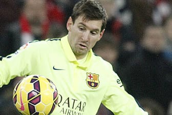 Barca-Superstar Lionel Messi muss mit den Teamkollegen beim FC Granada antreten.