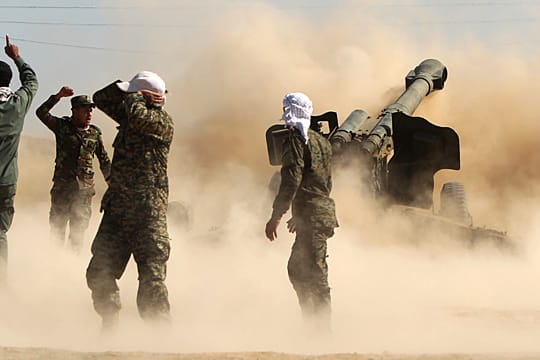 Schiiten-Einheit beim Vormarsch auf Tikrit: Armee will vom IS besetzte Stadt zurückerobern.