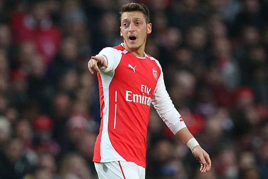 Mesut Özil schwingt beim FC Arsenal wieder das Zepter.