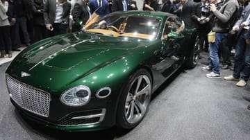 Bentley präsentiert auf dem Genfer Autosalon die Antwort auf Mercedes GT und Porsche 911, den EXP 10 Speed 6.