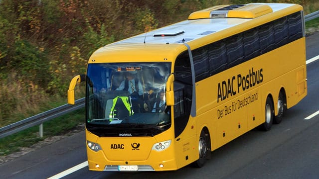 Die Postbusse sollen nach dem Ausstieg des ADAC umgestaltet werden.